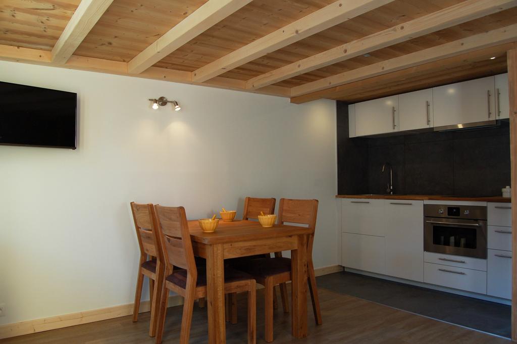 Apartment Grand Roc-3 By Interhome Chamonix ภายนอก รูปภาพ